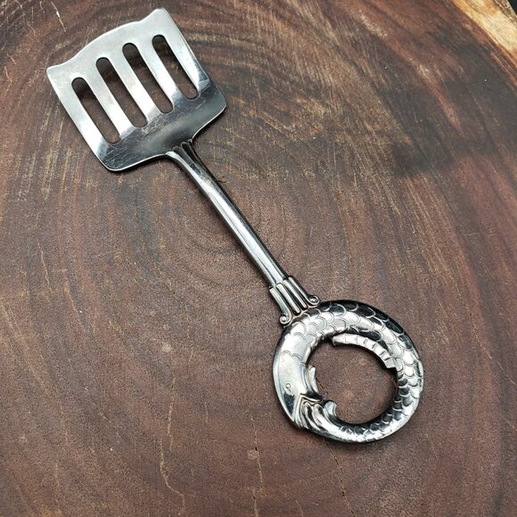 Vintage Swedish C.G. Hallberg EPNS Mini Server – Fish Handle 4.25" Silverplate - Picture 1 of 6